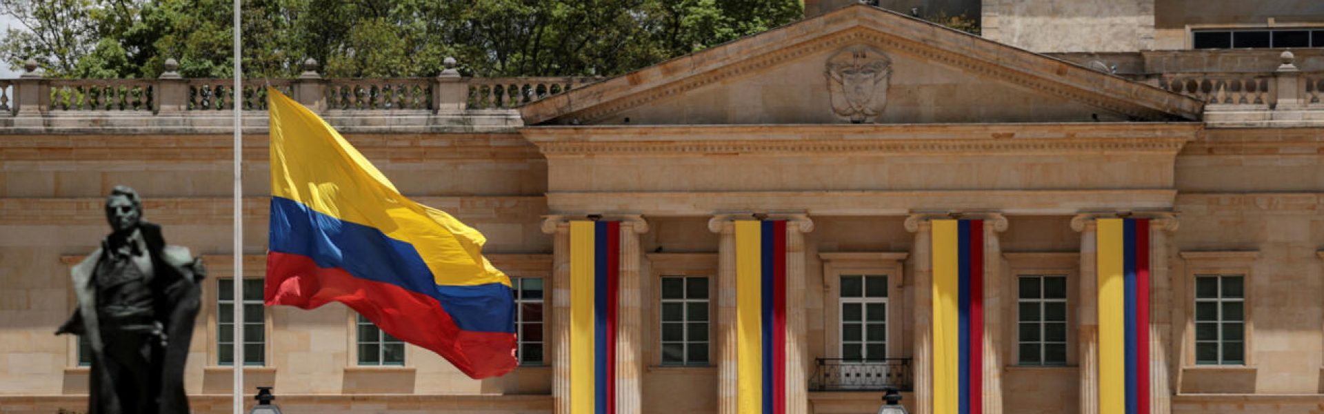 Colombia y el nuevo equilibrio global: Petro, soberanía y aislamiento thumbnail