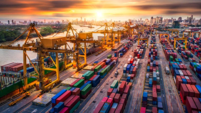 Reconfiguración del comercio global: ¿el fin del orden liberal? thumbnail